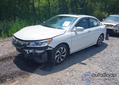 2016 Honda Accord Ex-L V-6 z USA, uszkodzony, nr VIN 1HGCR3F02GA014189